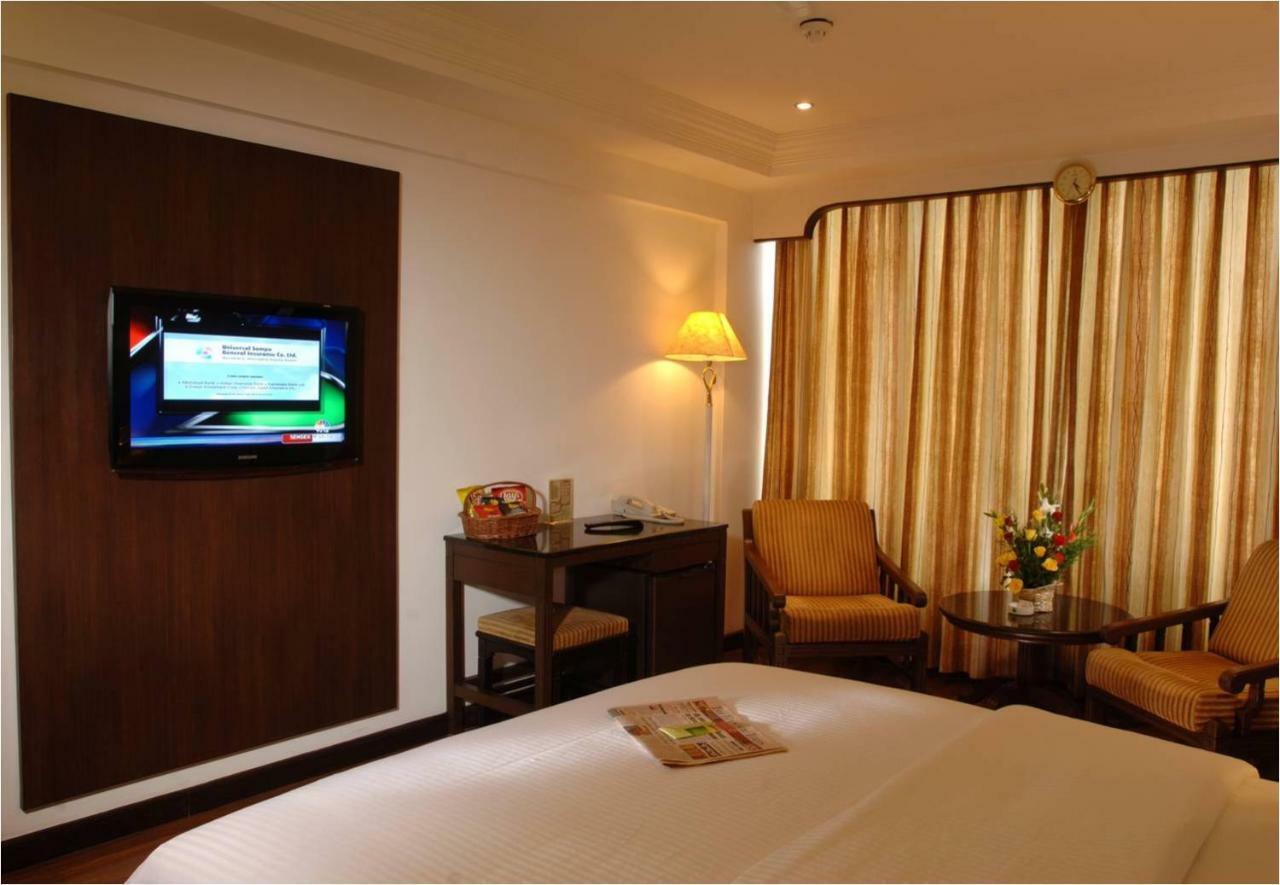 Cag Pride Hotel Coimbatore Ngoại thất bức ảnh